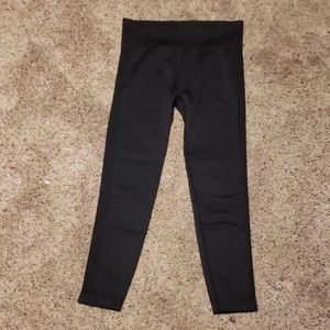 Fabletics Ankle Crop Leggings